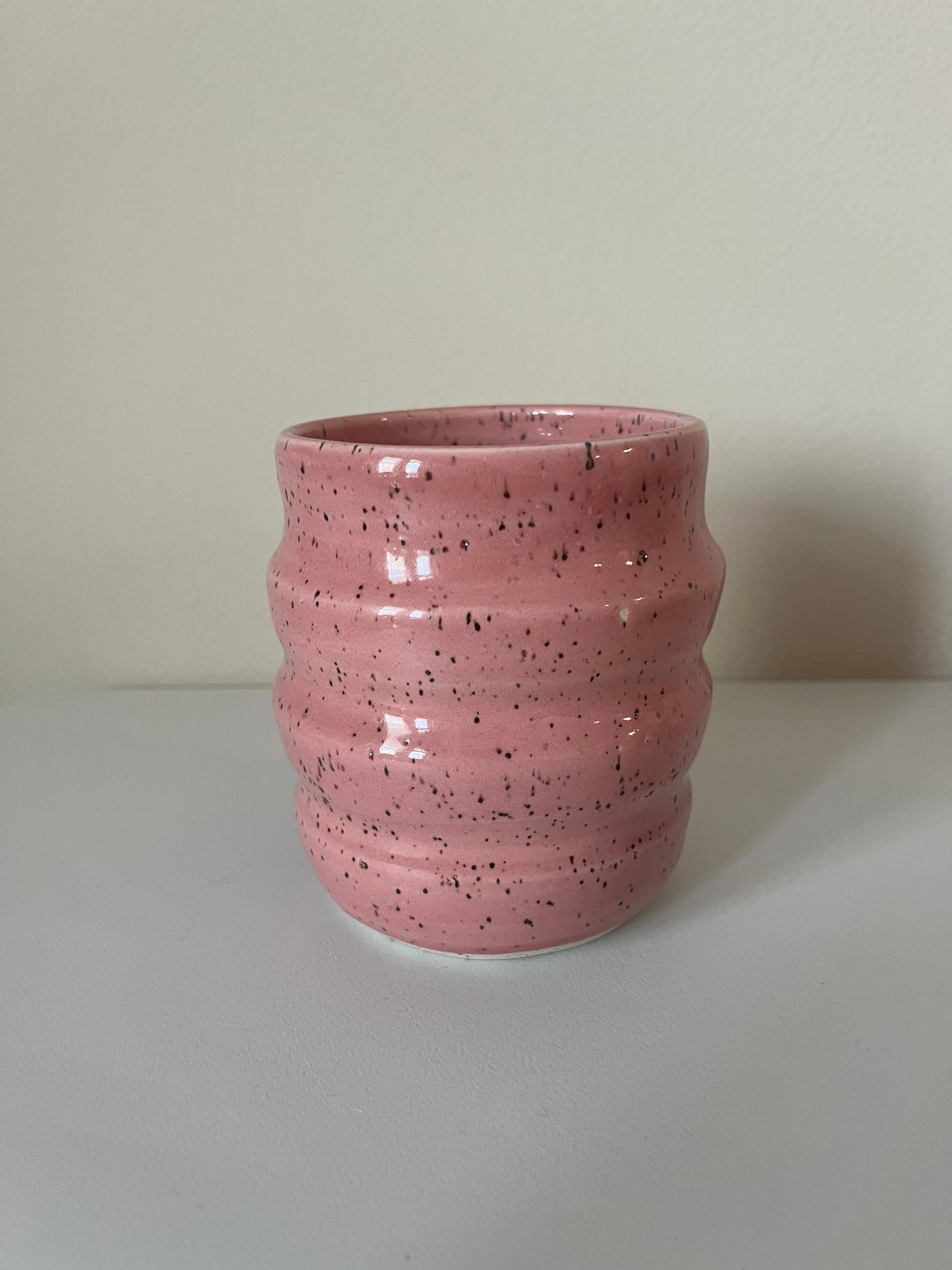 pink wavy cup